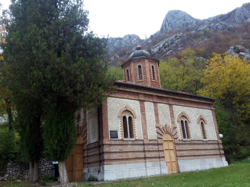 Монастырь Святой Петки Иверица в островице, Сербия